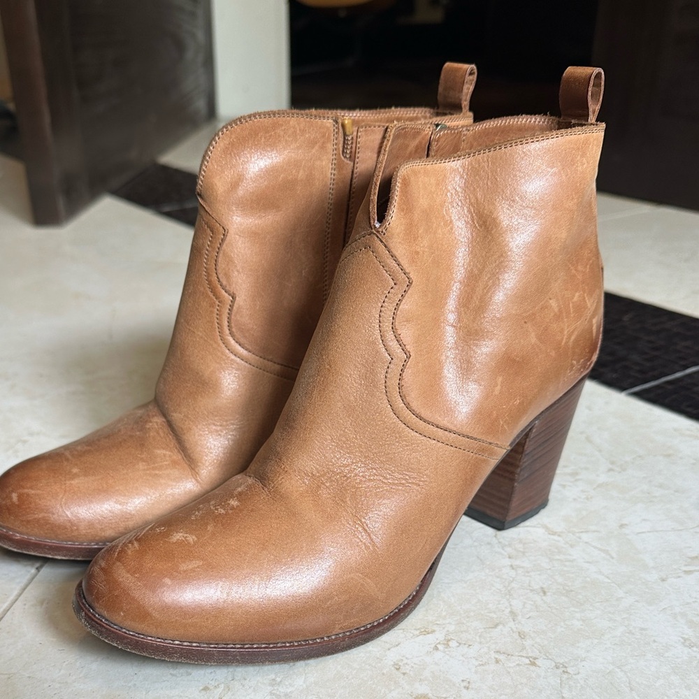 Sartore leather ankle boot 
Made in Italy 🇮🇹 38.5